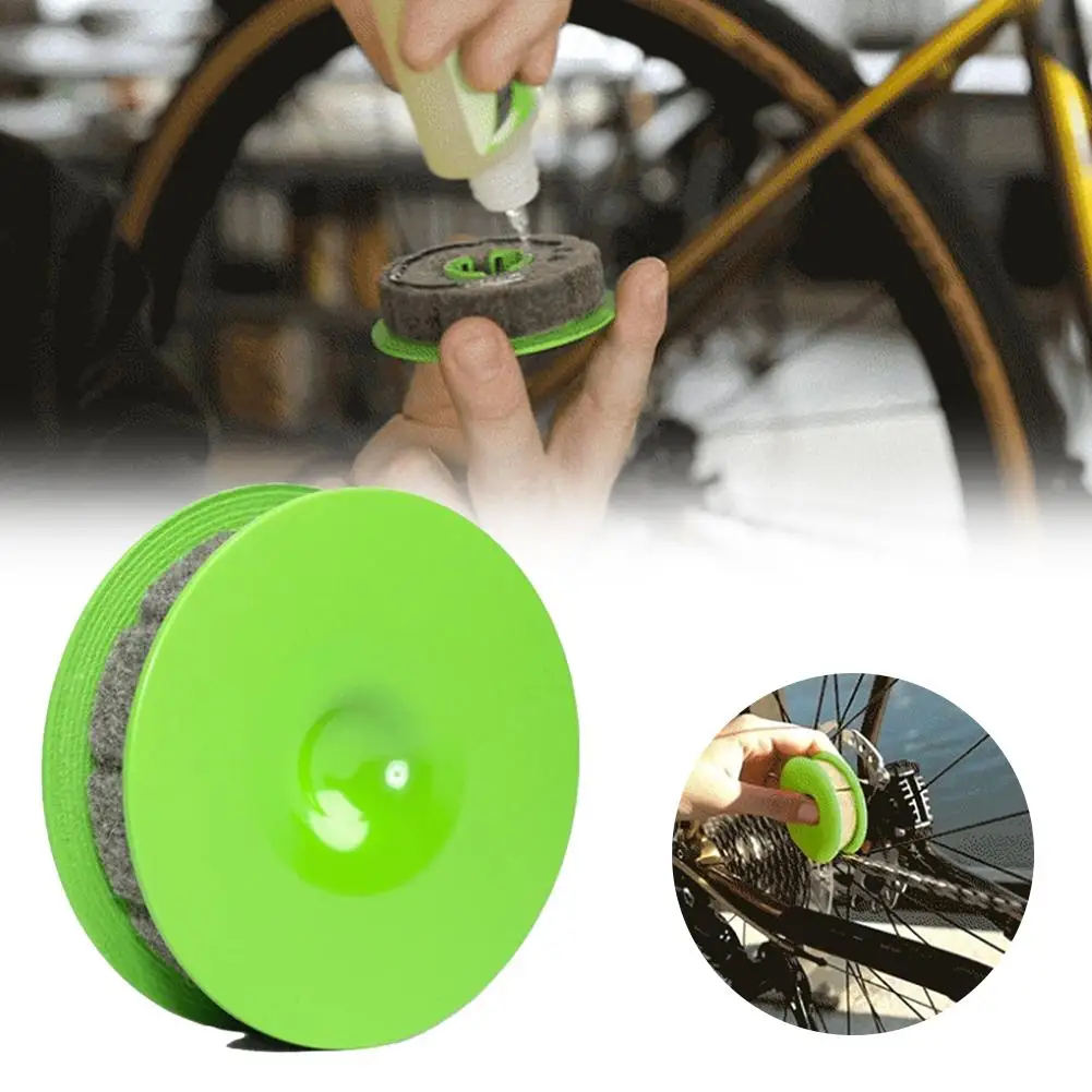 Bicycle Roller Chain Oiler Lubrication Cycling Gear Roller Cleaner Lubricant Bicycle Chain Repair Tools Bike Chain Cleaning Tool
Bicycle Roller Chain Oiler Lubrication Cycling Gear Roller Cleaner Lubricant Bicycle Chain Repair Tools Bike Chain Cleaning Tool