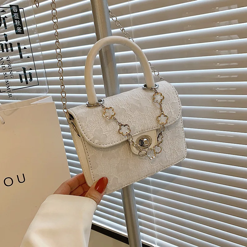 2022 New Women's Fashion Handbags Retro Solid Color PU Leather Shoulder Underarm Bags Casual Chain Women Handbags 
2022 New Women's Fashion Handbags Retro Solid Color PU Leather Shoulder Underarm Bags Casual Chain Women Handbags