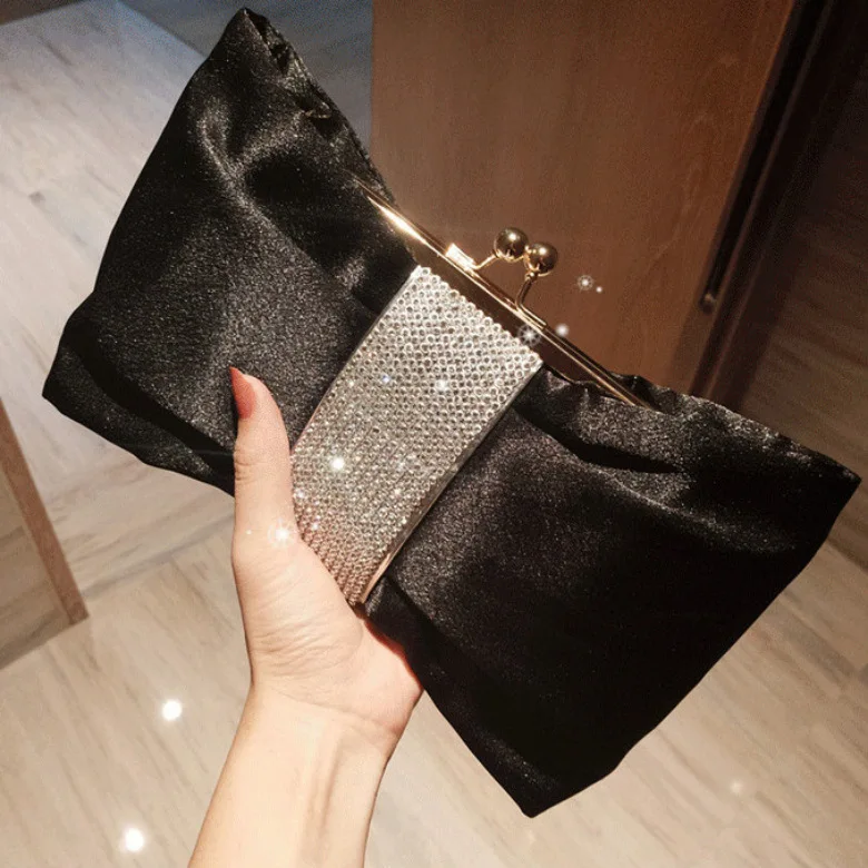 S1024 Wholesale new fashion exquisite pleated evening banquet women chain butterfly
S1024 Wholesale new fashion exquisite pleated evening banquet women chain butterfly