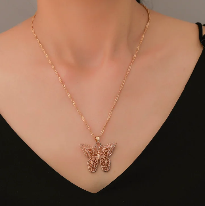 jailing jewelry High Quality Chunky Necklace Jewelry Water Wave Chain Gold Butterfly Pendant Necklace Woman
jailing jewelry High Quality Chunky Necklace Jewelry Water Wave Chain Gold Butterfly Pendant Necklace Woman
