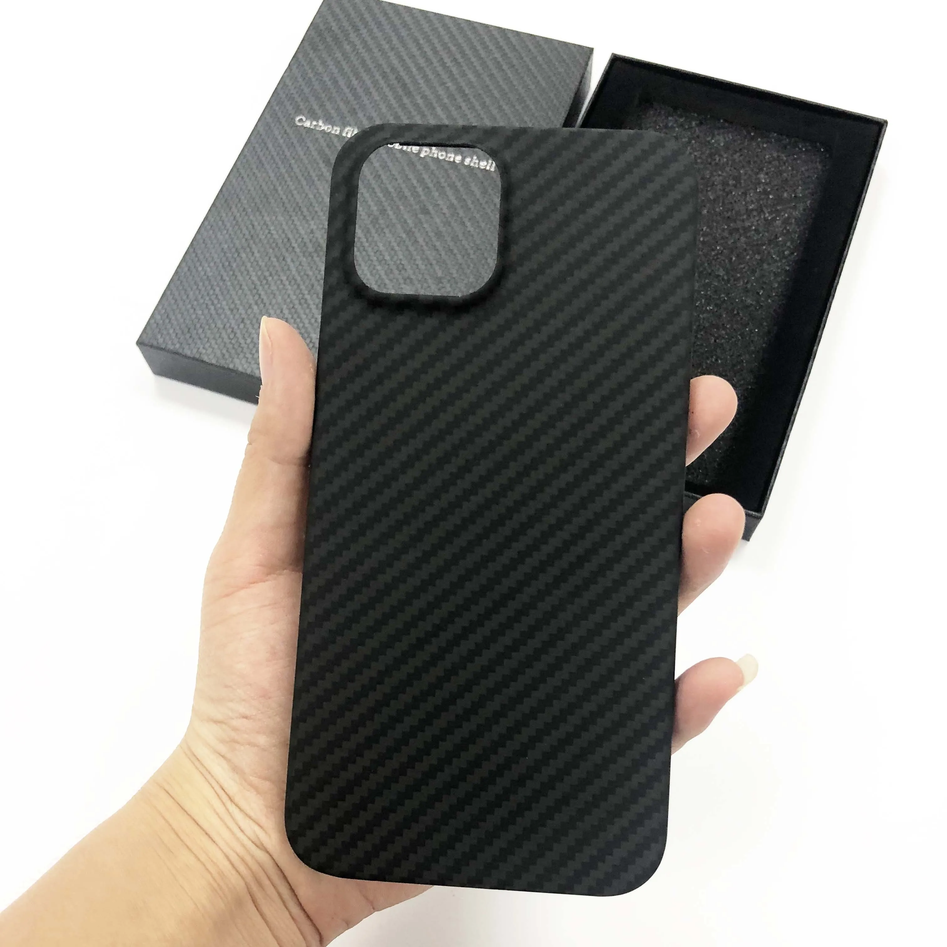 Real Kevlar Carbon Fiber Phone Case for IPhone 12 Pro Max Ultra-thin Back Cover Case for IPhone 12 Mini 12pro Cases 2020
Real Kevlar Carbon Fiber Phone Case for IPhone 12 Pro Max Ultra-thin Back Cover Case for IPhone 12 Mini 12pro Cases 2020