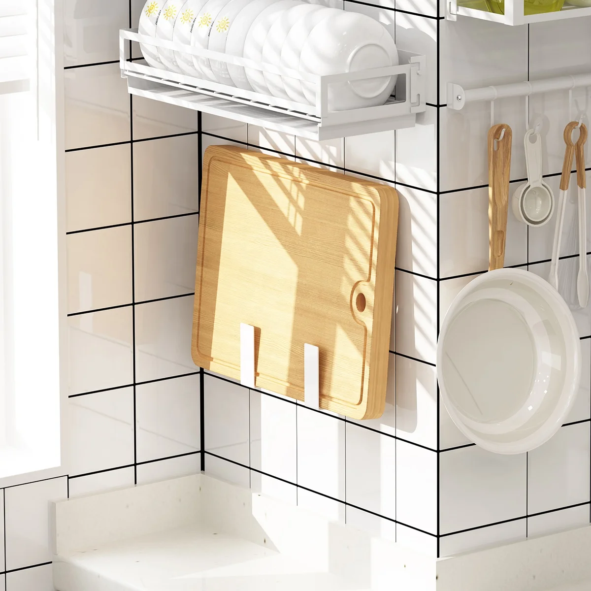Hot selling U-shaped Wall mounted cutting board holder for home storage, White / black
Hot selling U-shaped Wall mounted cutting board holder for home storage, White / black