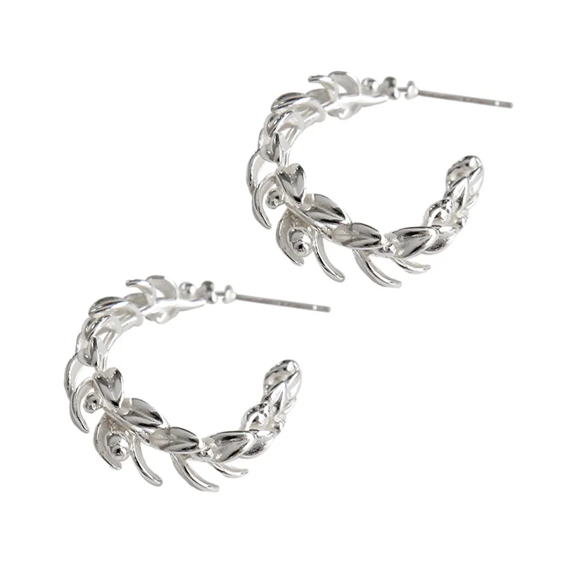 18k gold plated 925 sterling silver hot selling vintage fashion women pure minimalist leaf round hoop earrings
18k gold plated 925 sterling silver hot selling vintage fashion women pure minimalist leaf round hoop earrings