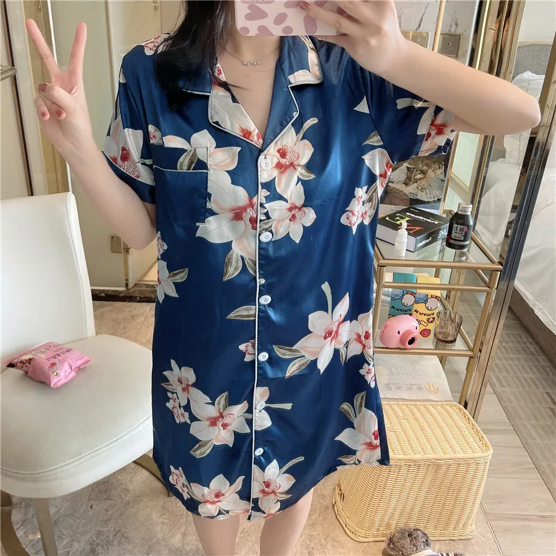Single Button Blue Women Sleeping Dress Knee-Length Button Up Collar Ice Silk Short Loose Floral Sleepwear Pajamas Silk Pajamas, As show
Single Button Blue Women Sleeping Dress Knee-Length Button Up Collar Ice Silk Short Loose Floral Sleepwear Pajamas Silk Pajamas, As show