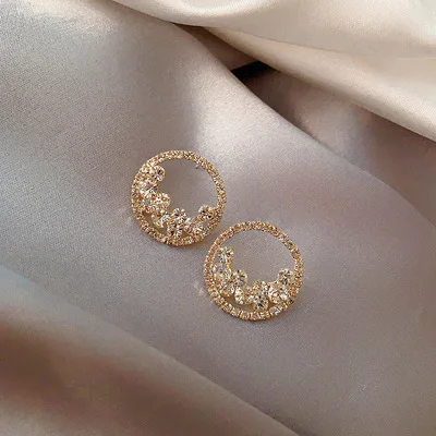 Jachon New Luxury Cubic Zirconia Circle Round Earrings S925 Post Irregular Hoop Earring For Women Party
Jachon New Luxury Cubic Zirconia Circle Round Earrings S925 Post Irregular Hoop Earring For Women Party