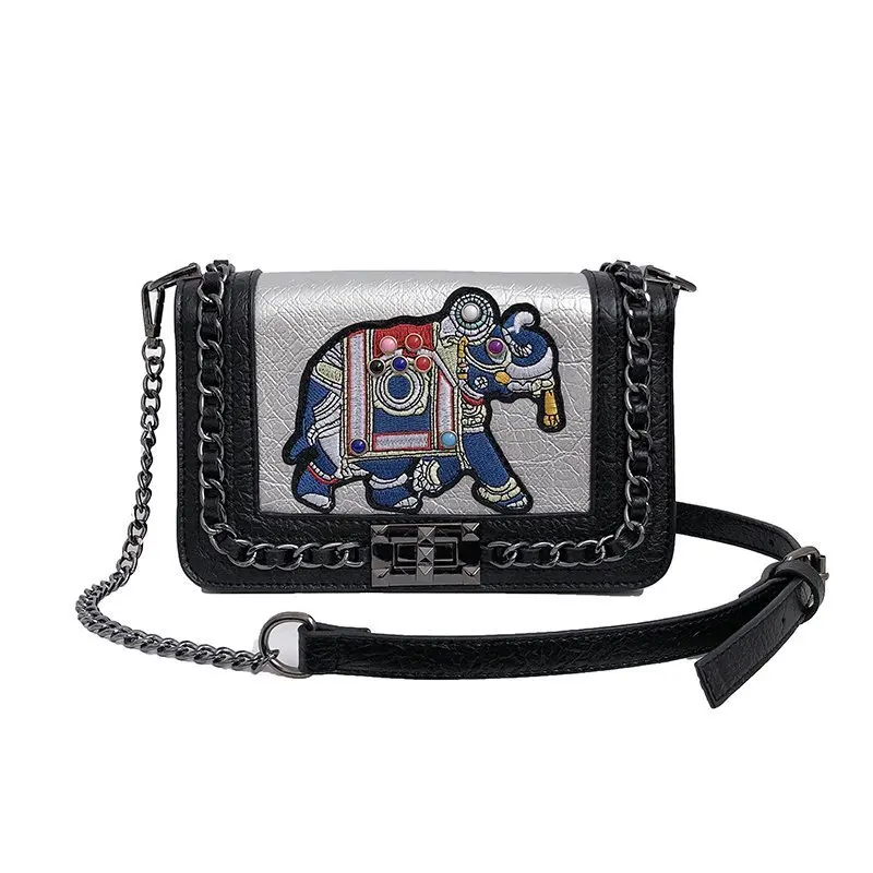 2021 Korean version popular ladies shoulder bag with lovely animal print elegant cross body women bag
2021 Korean version popular ladies shoulder bag with lovely animal print elegant cross body women bag