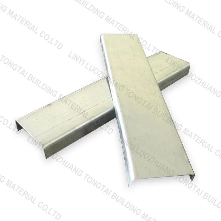 Hanging Furring Hat Channel Clips Galvanized Steel Roof Truss Omega