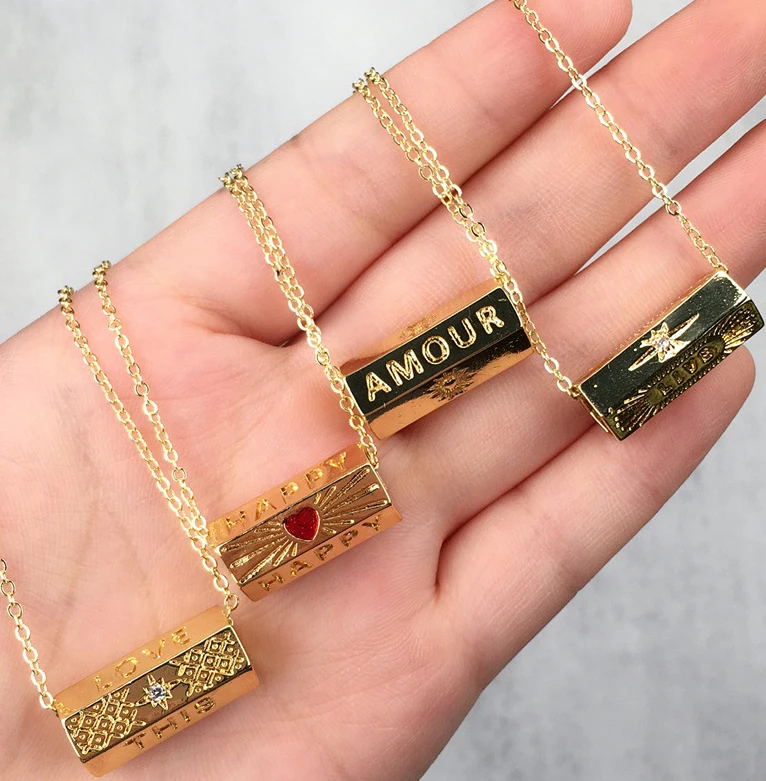New trendy hip-hop copper diamond pendant clavicle chain dripping oil woman letter necklace, Photo
New trendy hip-hop copper diamond pendant clavicle chain dripping oil woman letter necklace, Photo