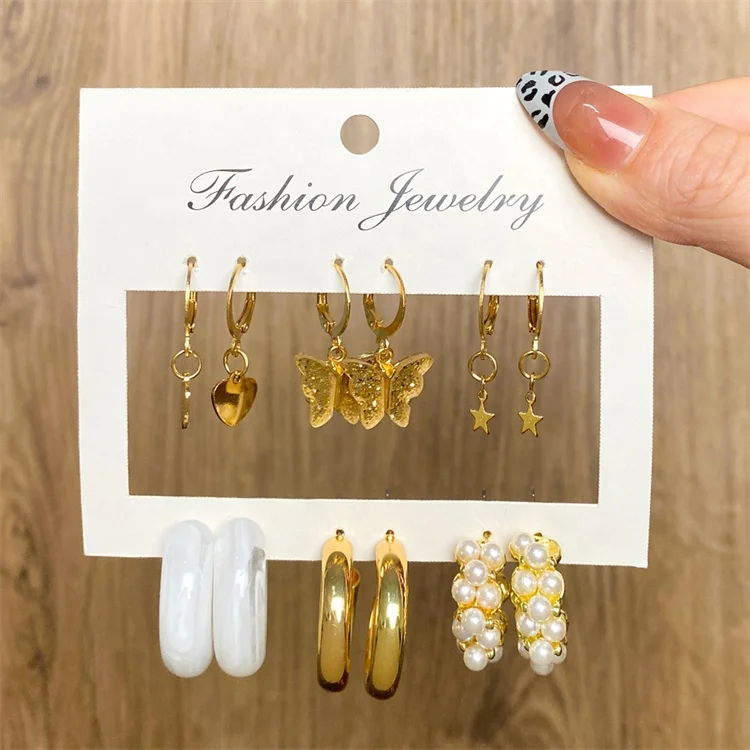 Fashion Jewelry Gold Plated Geometric Hoop Earrings Cards Resin Acrylic Pearl Butterfly Charm Pendant Earrings Set
Fashion Jewelry Gold Plated Geometric Hoop Earrings Cards Resin Acrylic Pearl Butterfly Charm Pendant Earrings Set