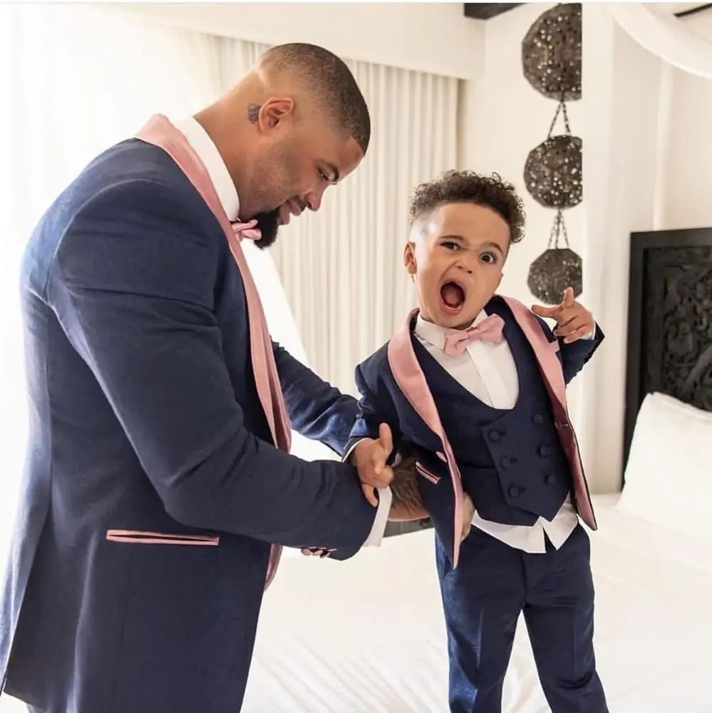 Navy Blue 3 Pieces Men Suits for Wedding Custom Made Father and Son Suits Wear, Same as picture/custom made
Navy Blue 3 Pieces Men Suits for Wedding Custom Made Father and Son Suits Wear, Same as picture/custom made