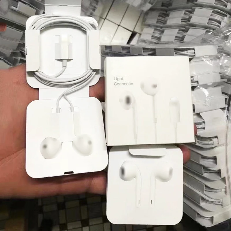 100% Original c100 in-ear Earpod For iPhone Earphone Light-ning Handfree Earphones wired with Mic Earbuds For iPhone 12 11 7, White
100% Original c100 in-ear Earpod For iPhone Earphone Light-ning Handfree Earphones wired with Mic Earbuds For iPhone 12 11 7, White