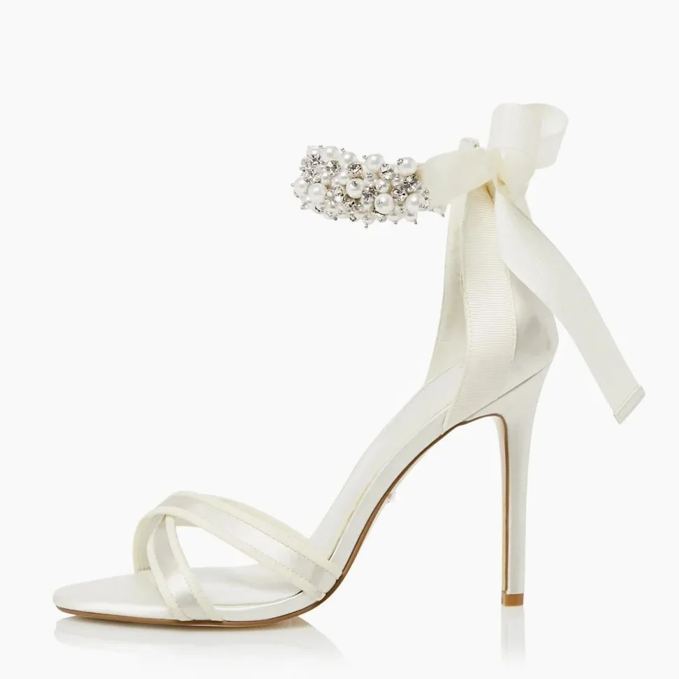 White wedding shoes custom 2021 designer high heels sexy bow tie sandals summer sexy wedding shoes brand design pearl sandals, Black,white
White wedding shoes custom 2021 designer high heels sexy bow tie sandals summer sexy wedding shoes brand design pearl sandals, Black,white