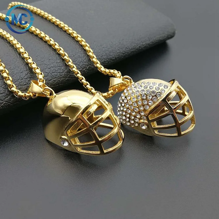 The latest cool men's gold-plated football helmet charm necklace for 2021, Gold plating
The latest cool men's gold-plated football helmet charm necklace for 2021, Gold plating