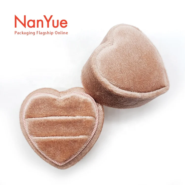 New Custom Luxury Velvet Ring Box Heart Ring Box Wedding Marry Emeralds Diamond Rings Box Spot Wholesale Velvet Jewelry Case
New Custom Luxury Velvet Ring Box Heart Ring Box Wedding Marry Emeralds Diamond Rings Box Spot Wholesale Velvet Jewelry Case