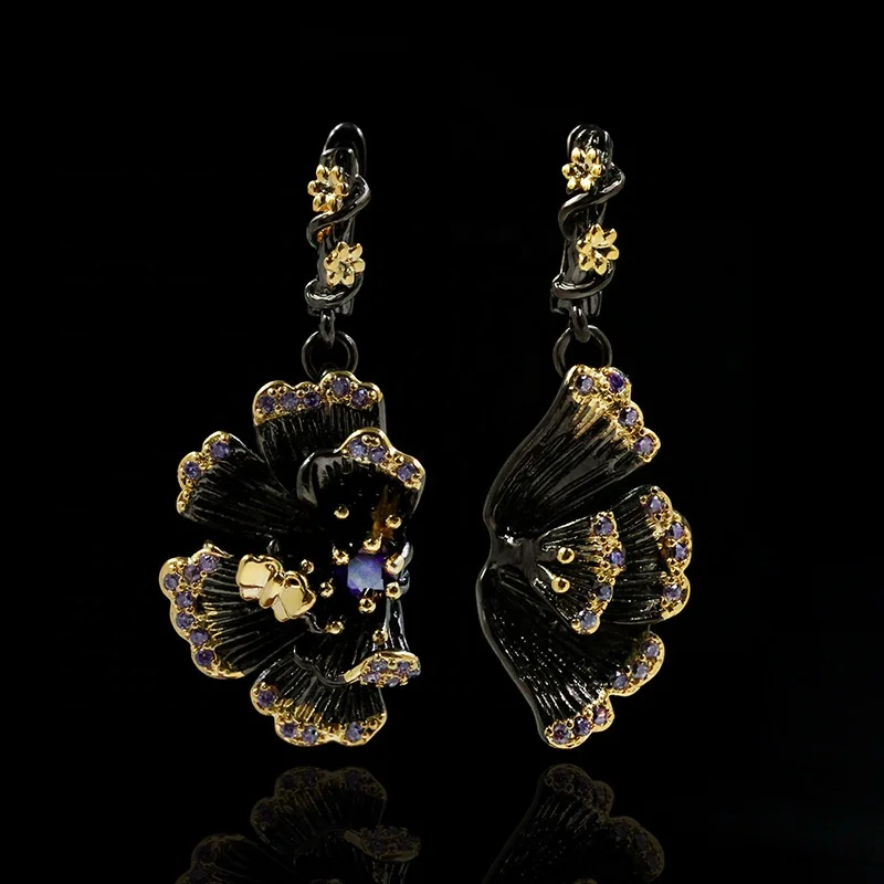 Vintage Female Purple Hollow earring Classic Black Gold Wedding earring Luxury Zircon Flower Engagement earring For Women
Vintage Female Purple Hollow earring Classic Black Gold Wedding earring Luxury Zircon Flower Engagement earring For Women