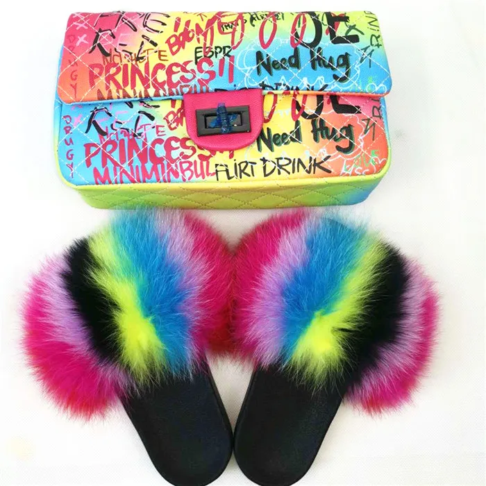 Factory Direct Wholesale real fur slides fox fur slippers free shipping fur slides with purse set
Factory Direct Wholesale real fur slides fox fur slippers free shipping fur slides with purse set