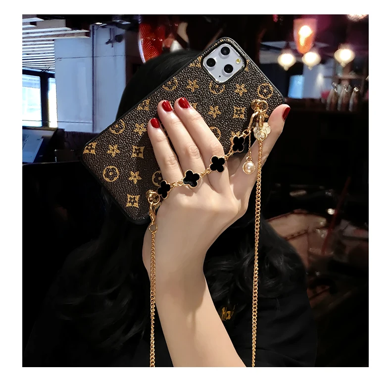 2021 Hot Sale New Trendy Fashion Luxury PU Leather Mobile Cell Phone Case for iPhone 12 Pro max with Bracelets
2021 Hot Sale New Trendy Fashion Luxury PU Leather Mobile Cell Phone Case for iPhone 12 Pro max with Bracelets