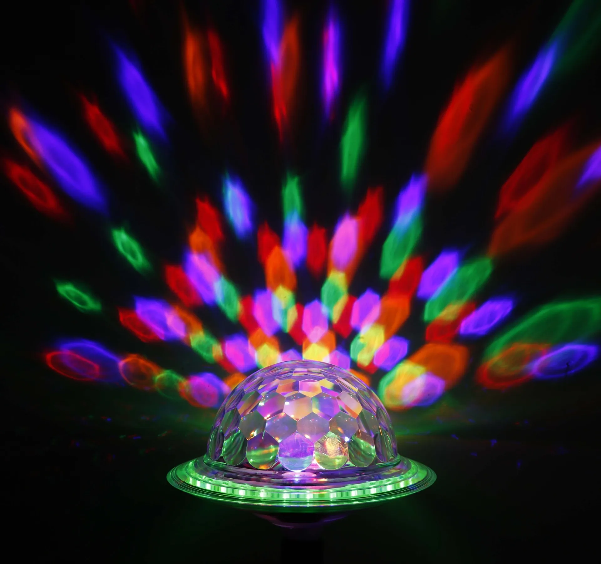 Transparent Crystal Wireless Speaker LED Colorful Atmosphere Light HIFI Stereo Speaker with Mic
Transparent Crystal Wireless Speaker LED Colorful Atmosphere Light HIFI Stereo Speaker with Mic
