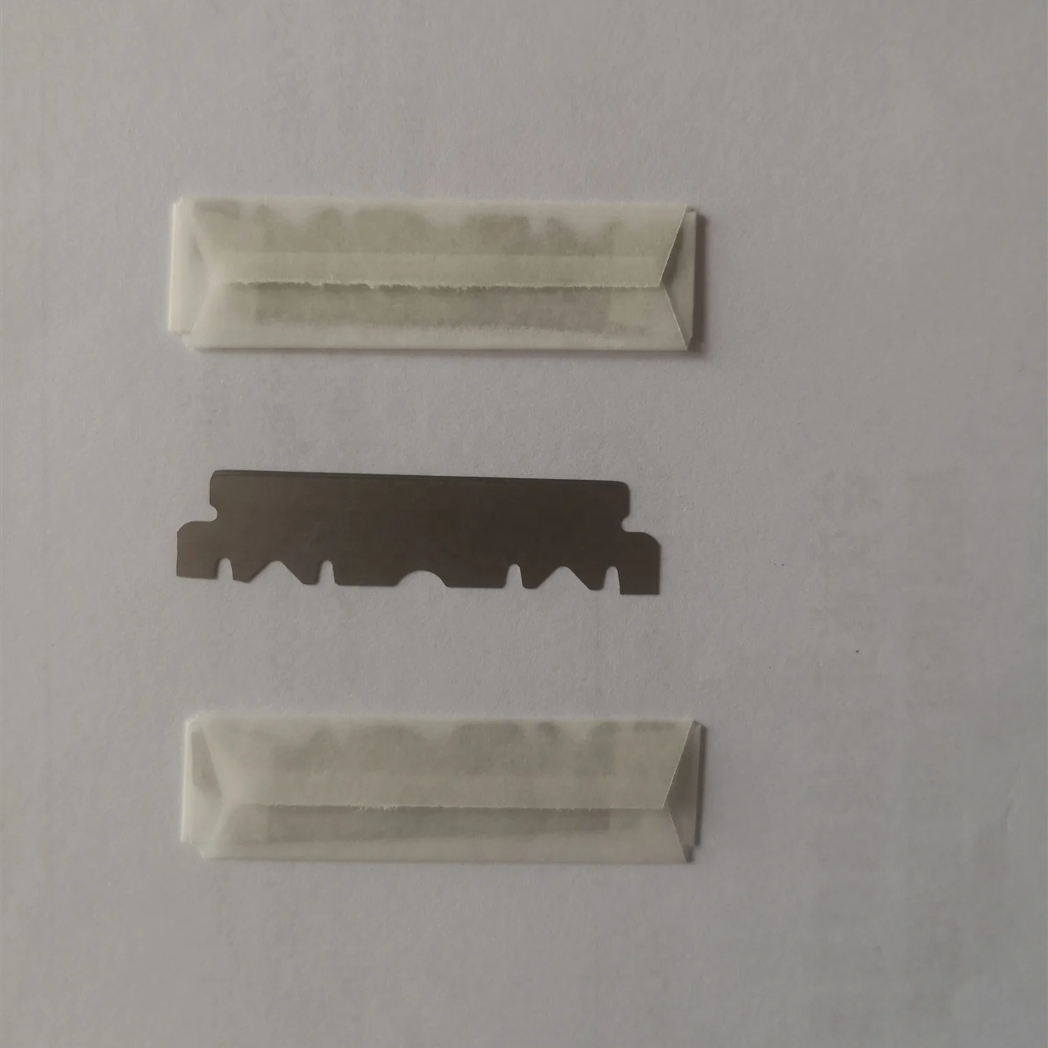 stainless steel single edge blade, half blade manufacturer, Pantone color is acceptable
stainless steel single edge blade, half blade manufacturer, Pantone color is acceptable