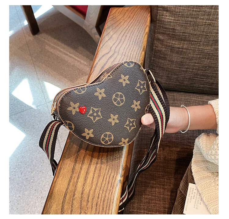 Korean Style Kids Purses and Handbags Mini Crossbody Cute Girls Princess Bow Messenger Bag Baby Flower Party Purse Tote
Korean Style Kids Purses and Handbags Mini Crossbody Cute Girls Princess Bow Messenger Bag Baby Flower Party Purse Tote