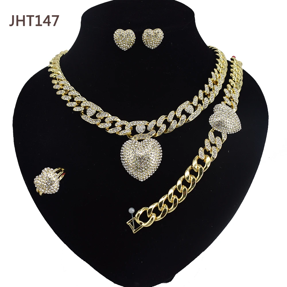 JHT147 Wholesale latest design diamond hip-hop style Cuban chain jewelry set, 18k gold plated
JHT147 Wholesale latest design diamond hip-hop style Cuban chain jewelry set, 18k gold plated