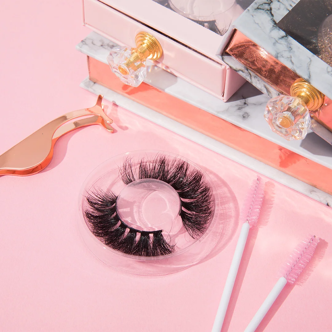 The public loves 18-20mm soft and beautiful whispy natural super fluffy mink eyelashes
The public loves 18-20mm soft and beautiful whispy natural super fluffy mink eyelashes