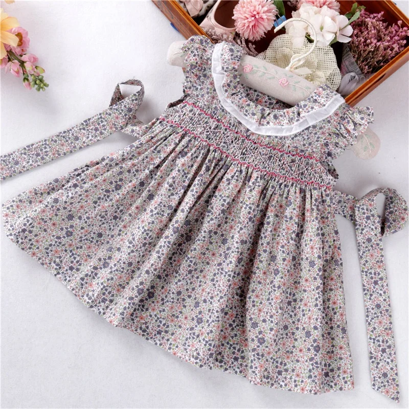 B031251 smock baby dress girls smocking dress baby hand made purple flower kids dresses
B031251 smock baby dress girls smocking dress baby hand made purple flower kids dresses