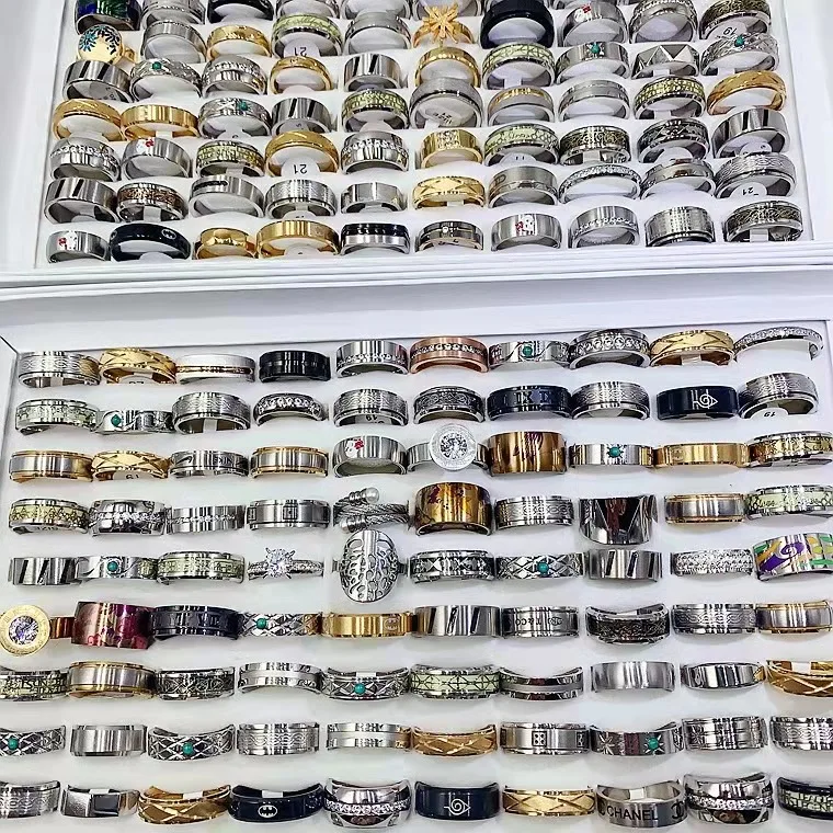 Luxury Stainless steel ring men, jewelry for men and women jewelry gifts,wholesale Mixed batch of ring, Steel,gold ,rose gold
Luxury Stainless steel ring men, jewelry for men and women jewelry gifts,wholesale Mixed batch of ring, Steel,gold ,rose gold