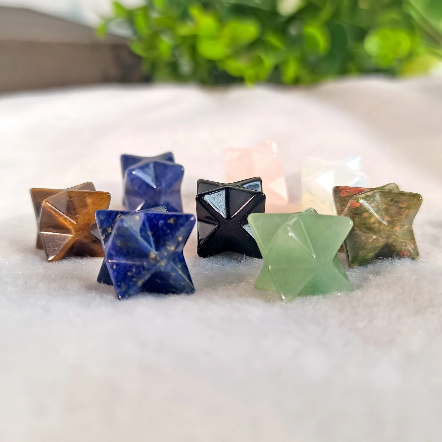 Wholesale Different Material Natural Crystal Carving Folk Crafts Merkaba Star For Decoration
Wholesale Different Material Natural Crystal Carving Folk Crafts Merkaba Star For Decoration