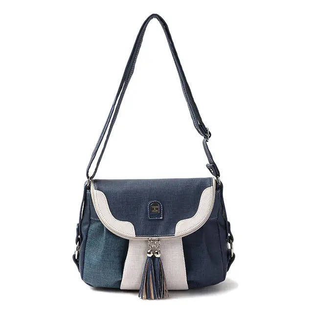 Casual simple women's one-shoulder messenger bag flip zipper tassel bag for women shopping and shopping underarm small bag
Casual simple women's one-shoulder messenger bag flip zipper tassel bag for women shopping and shopping underarm small bag