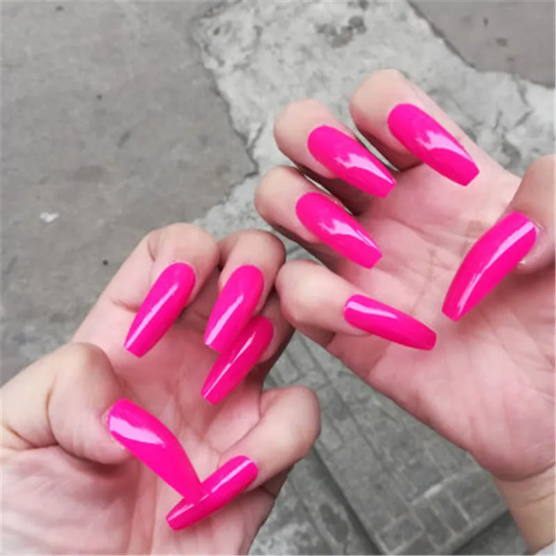 

2021 women Euramerica style new Nail glue fashion hot sale fingernail waterproof nails with glue, Colorful