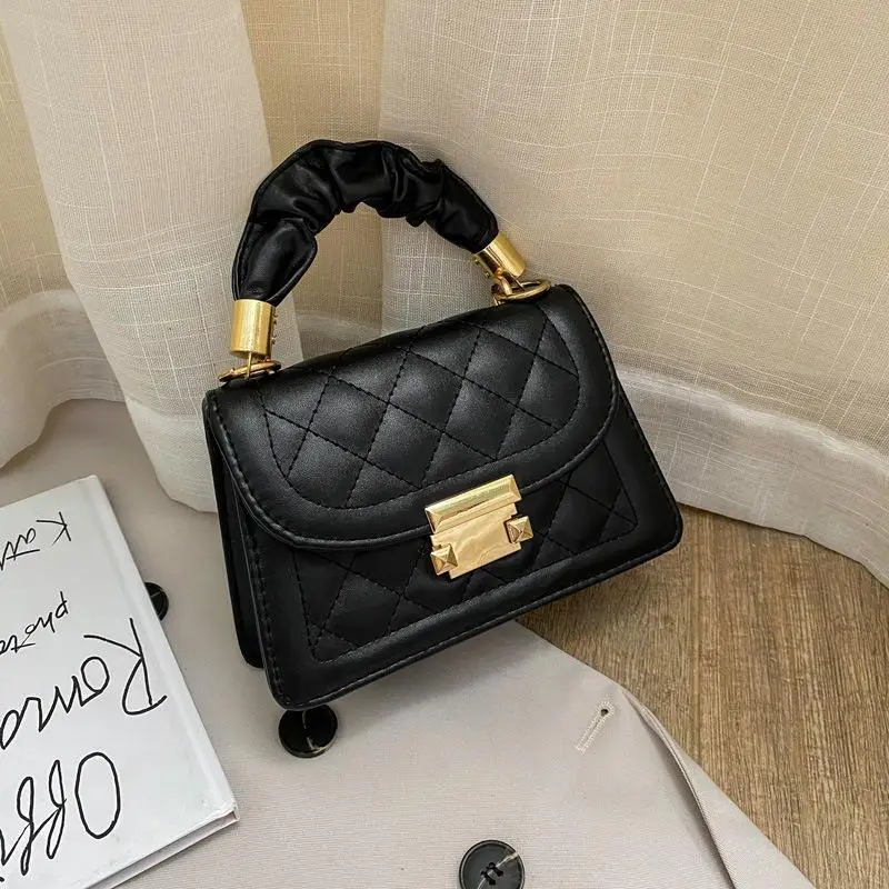 Fashion Korean Diamond Lattice Shoulder Small Bag Women's Messenger Purse Square Chain Bag Cute 2022 Handbags
Fashion Korean Diamond Lattice Shoulder Small Bag Women's Messenger Purse Square Chain Bag Cute 2022 Handbags
