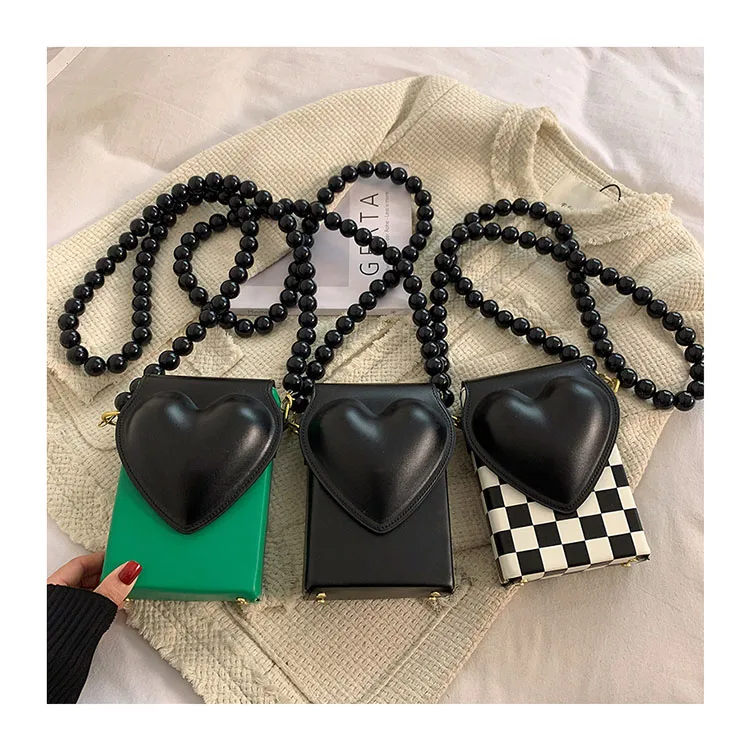 Personality Big Heart Flap Mini Phone Bags Ladies Trendy Designer Beading Messenger Bags Love Small Purses and Handbags Mujer
Personality Big Heart Flap Mini Phone Bags Ladies Trendy Designer Beading Messenger Bags Love Small Purses and Handbags Mujer