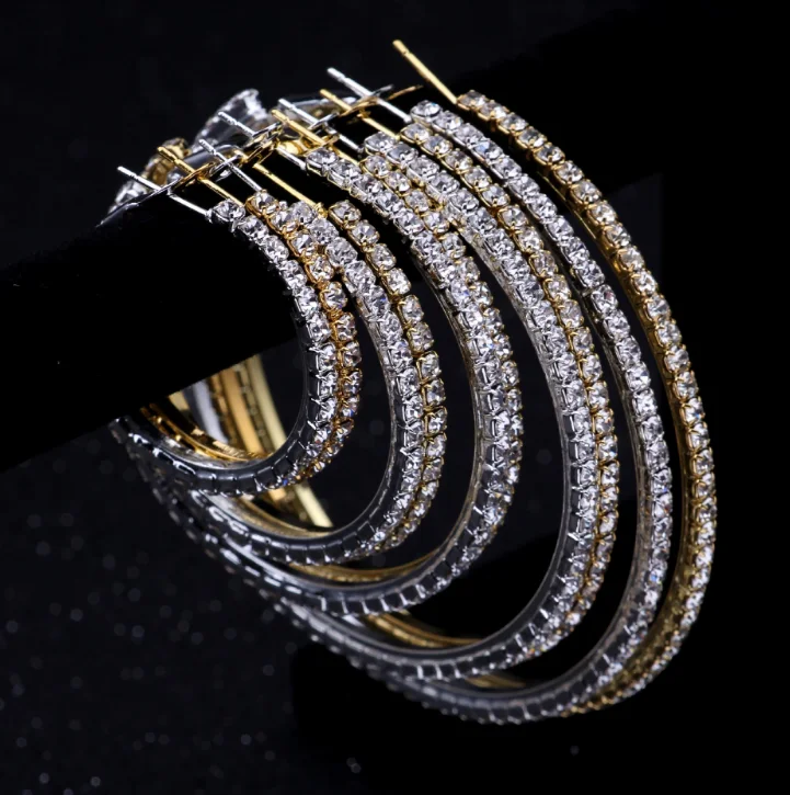 New Fashion Custom Design Diamond Earrings Popular Gold Plated Rhinestones Big Round Hoop Earring For Women
New Fashion Custom Design Diamond Earrings Popular Gold Plated Rhinestones Big Round Hoop Earring For Women