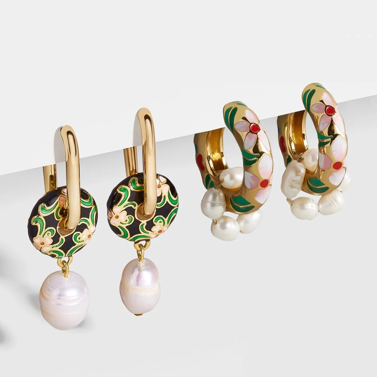 New Bohemian Statement Geometric Circle Flower Drop Earrings Enamel Round Pearl Earrings For Party
New Bohemian Statement Geometric Circle Flower Drop Earrings Enamel Round Pearl Earrings For Party