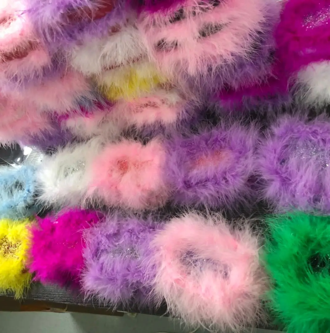 2021 new lash led light mirror case with fur and custom logo 25mm 3d mink eyelash fluffy packaging box wholesale price, Black
2021 new lash led light mirror case with fur and custom logo 25mm 3d mink eyelash fluffy packaging box wholesale price, Black