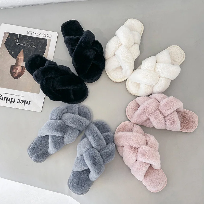Wholesale Chausson En Feutrine Winter Peluche Furry Fluffy Sides For Women Plush Cute Indoor Pantuflas Fashion Low Heel Slippers
Wholesale Chausson En Feutrine Winter Peluche Furry Fluffy Sides For Women Plush Cute Indoor Pantuflas Fashion Low Heel Slippers