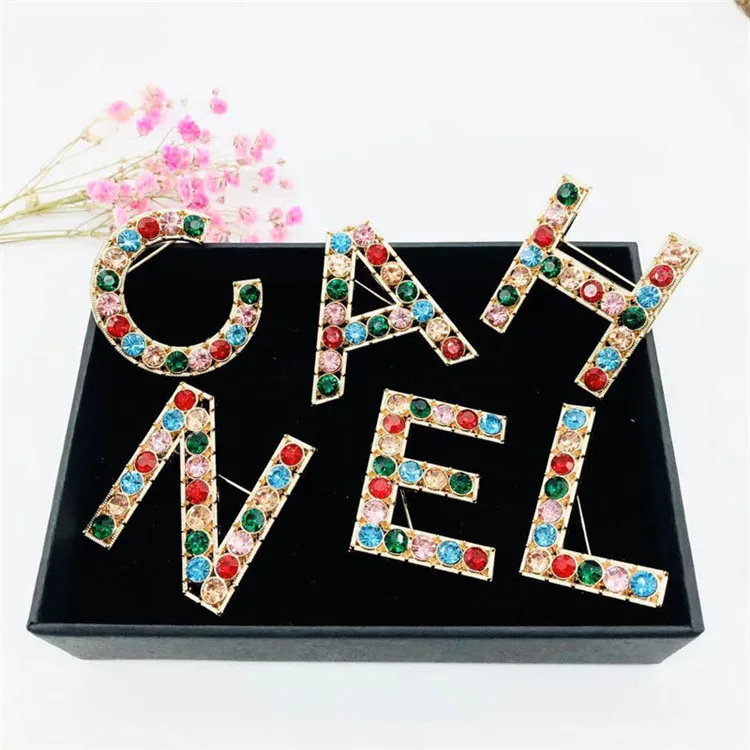 Wholesale Fashion Rhinestone Letter Diamond Cc Designer Brooch And Pins Set Brooch Women Luxury, Picture
Wholesale Fashion Rhinestone Letter Diamond Cc Designer Brooch And Pins Set Brooch Women Luxury, Picture