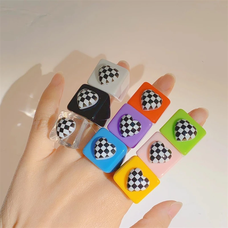 Memphis Black and White Checkerboard Heart Ring Fashion Retro Transparent Candy Color Resin Acrylic Geometric Big Ring, Like picture
Memphis Black and White Checkerboard Heart Ring Fashion Retro Transparent Candy Color Resin Acrylic Geometric Big Ring, Like picture