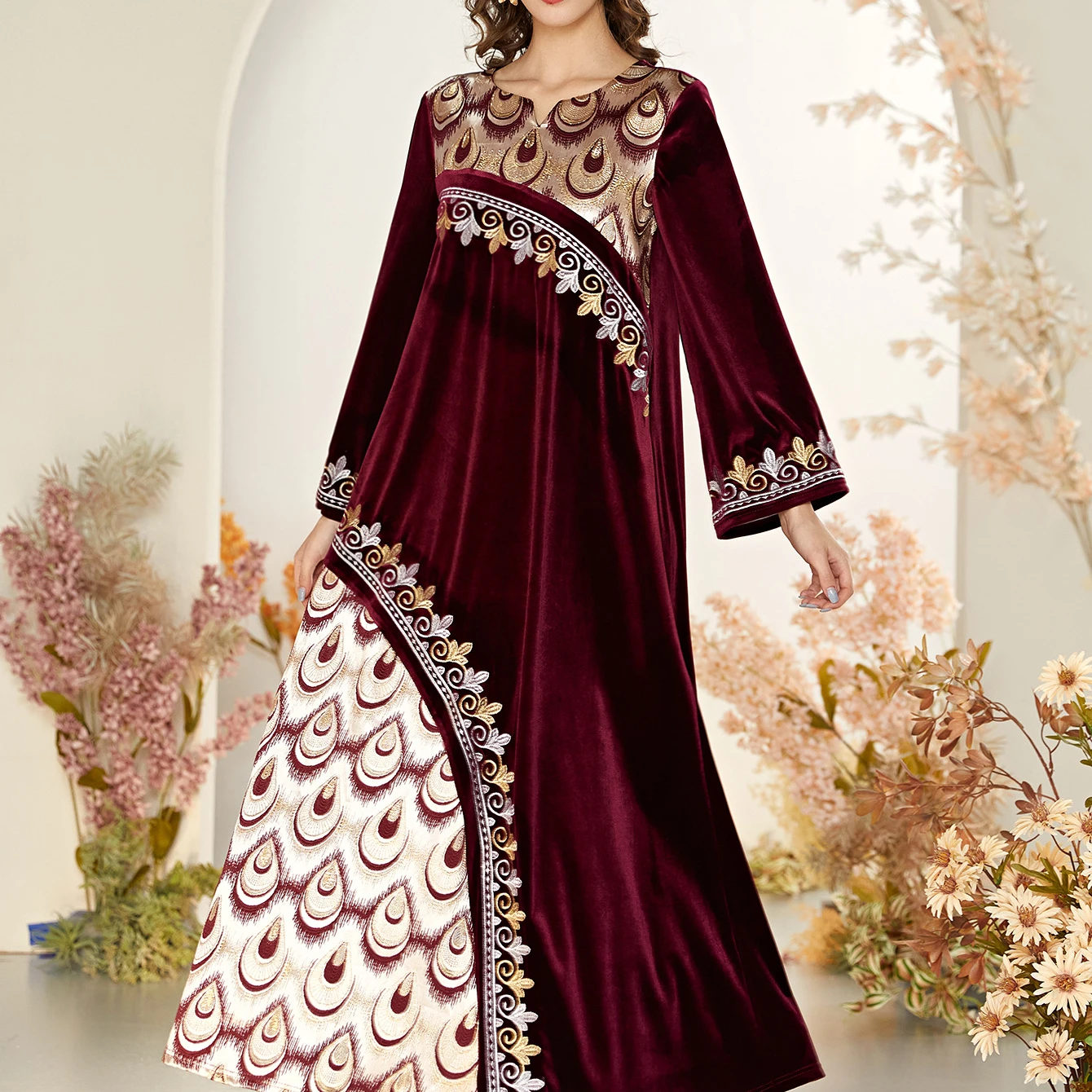 2020 Hot Sale Women Clothing Velvet Dress Embroidery Long Sleeve Long Dress Muslin Winter Clothes Islamic Casual Maxi Dress, As pic
2020 Hot Sale Women Clothing Velvet Dress Embroidery Long Sleeve Long Dress Muslin Winter Clothes Islamic Casual Maxi Dress, As pic