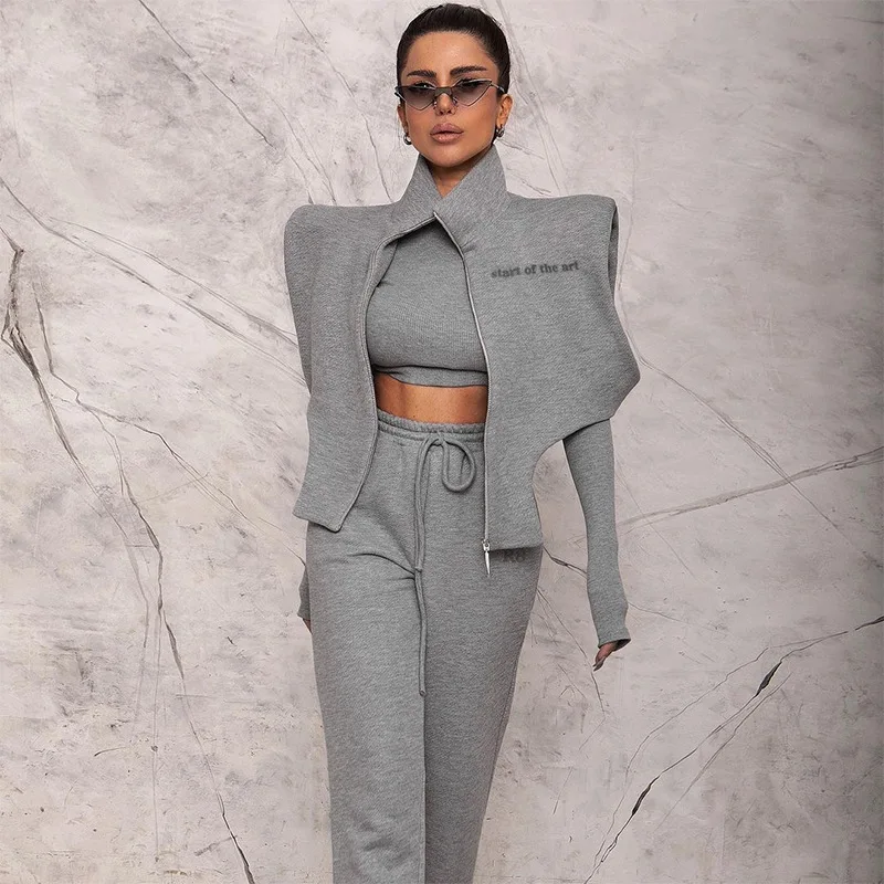 Ready to Ship 2021 Fall Gray Casual Sleeveless Padded Shoulder Women Jacket With Zipper
Ready to Ship 2021 Fall Gray Casual Sleeveless Padded Shoulder Women Jacket With Zipper