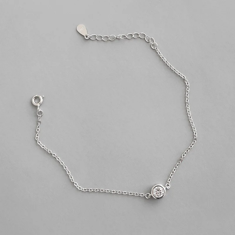 Korean Style Women Hand Jewelry Sparkling S925 Solitaire Cubic Zircon Bracelet Minimalist 925 Sterling Silver Bracelet For Party
Korean Style Women Hand Jewelry Sparkling S925 Solitaire Cubic Zircon Bracelet Minimalist 925 Sterling Silver Bracelet For Party