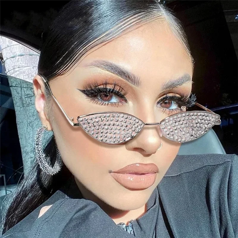 Top Brand Designer Cat Eye Sunglasses Women Small Sexy Luxury Rhinestone Sun glasses Women Vintage Eyeglasses oculos de sol, Black
Top Brand Designer Cat Eye Sunglasses Women Small Sexy Luxury Rhinestone Sun glasses Women Vintage Eyeglasses oculos de sol, Black