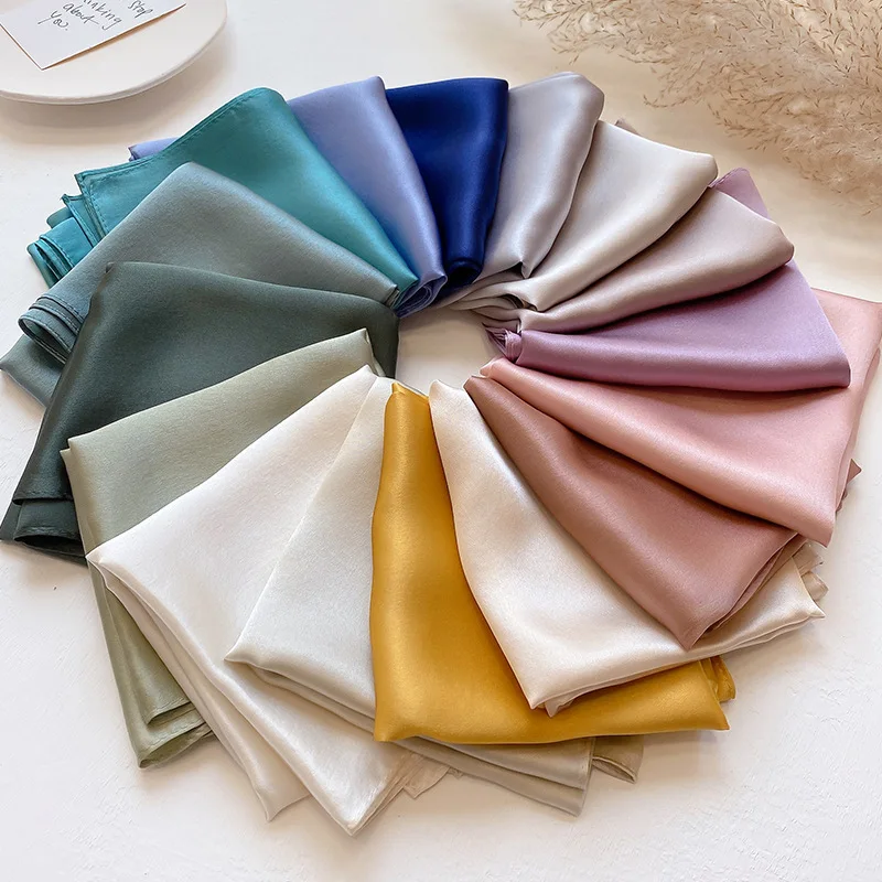 2023 luxury wholesale custom matte square 50*50 scarves 100% satin hair silk head edge scarf Solid Color bandana laying woman BB
2023 luxury wholesale custom matte square 50*50 scarves 100% satin hair silk head edge scarf Solid Color bandana laying woman BB