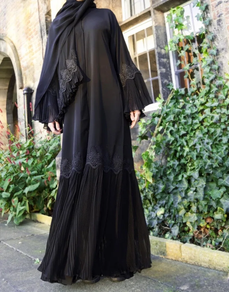 Fashion Middle East robe Dubai Oman pleated sleeve cardigan abaya Muslim islamic clothing, As pictures
Fashion Middle East robe Dubai Oman pleated sleeve cardigan abaya Muslim islamic clothing, As pictures