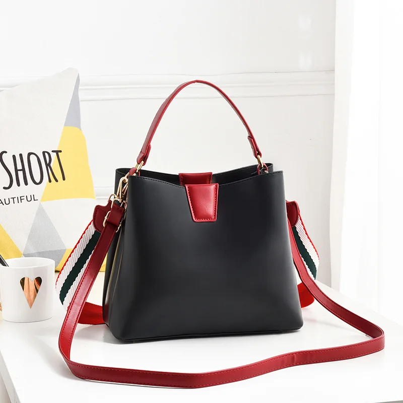 New fashion non woven fabric carry bags for women stylish and leisure ladies hand bag with low price
New fashion non woven fabric carry bags for women stylish and leisure ladies hand bag with low price