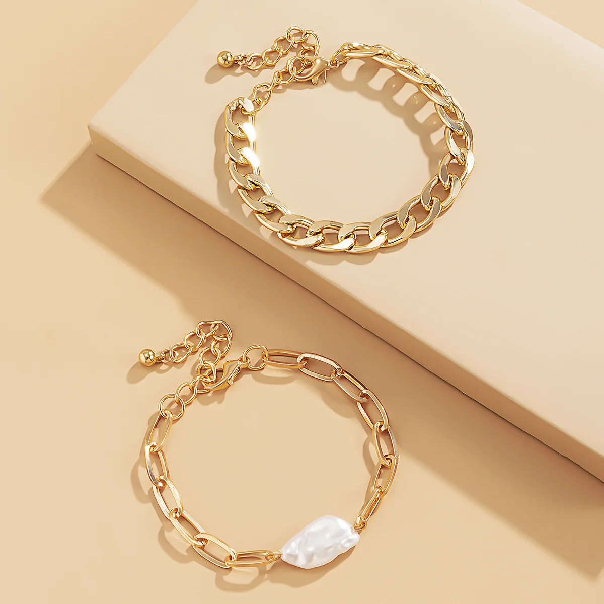 MSYO New Ins Dainty Gold Bracelets For Women, Gold Bracelets White Pearl Gold Bracelets For Women Jewelry
MSYO New Ins Dainty Gold Bracelets For Women, Gold Bracelets White Pearl Gold Bracelets For Women Jewelry