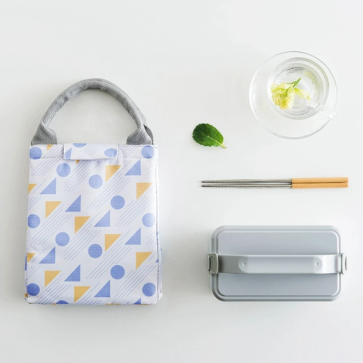 Insulation Thermal Bag Thicken Lunch Box Bag Waterproof and Oilproof Warm Lunch Bag, Birds go home, streams in the woods, mountains, summer nights
Insulation Thermal Bag Thicken Lunch Box Bag Waterproof and Oilproof Warm Lunch Bag, Birds go home, streams in the woods, mountains, summer nights