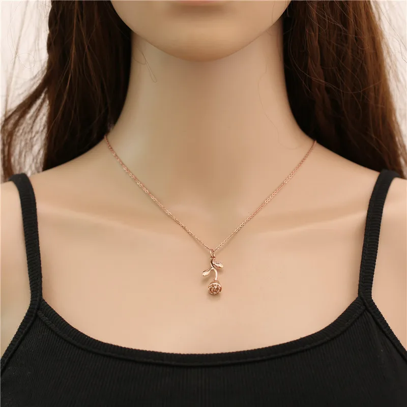 18k Gold and Silver Necklaces Women Personalized Long Necklaces Gold Necklace Rose Pendant Flower Jewelry for Girl, As the picture shows
18k Gold and Silver Necklaces Women Personalized Long Necklaces Gold Necklace Rose Pendant Flower Jewelry for Girl, As the picture shows