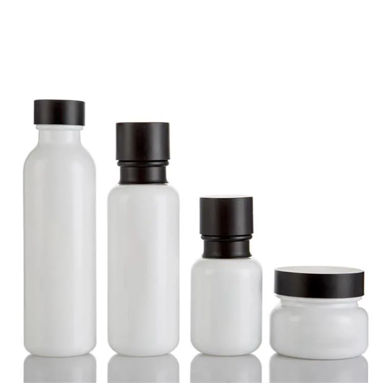 Wholesale empty 110ml 150ml cosmetic container set skincare cosmetic glass bottle skincare cosmetic packaging set
Wholesale empty 110ml 150ml cosmetic container set skincare cosmetic glass bottle skincare cosmetic packaging set
